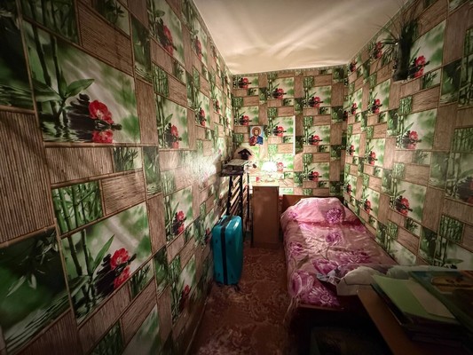 Продам однокомнатную (1-комн.) квартиру, Сочинская ул, 4, Симферополь г