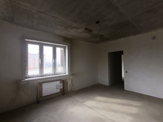 Продам трехкомнатную (3-комн.) квартиру, им. Петра Метальникова ул, 36, Краснодар г