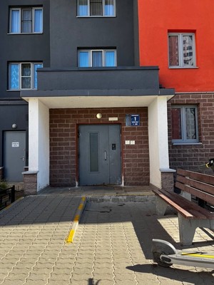 Продам однокомнатную (1-комн.) квартиру, Маршала Казакова ул, 84к1, Санкт-Петербург г