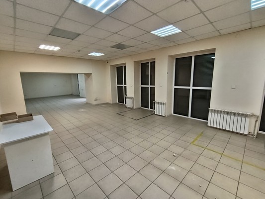 Продам коммерческое помещение 125 м2, З.Космодемьянской ул, 37, Калининград г