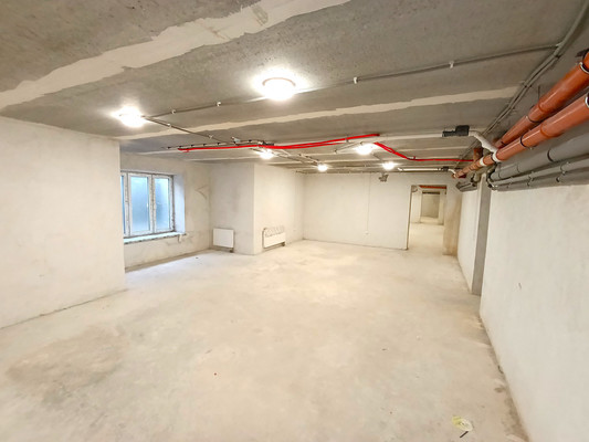 Продам коммерческое помещение 663,9 м2, Каштановая ул, 4, Гурьевск г