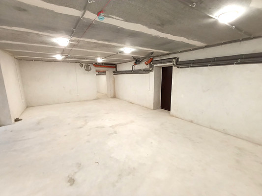 Продам коммерческое помещение 663,9 м2, Каштановая ул, 4, Гурьевск г