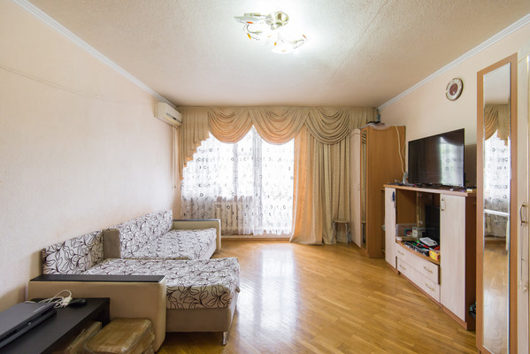 Продам двухкомнатную (2-комн.) квартиру, Темерницкая ул, 50, Ростов-на-Дону г