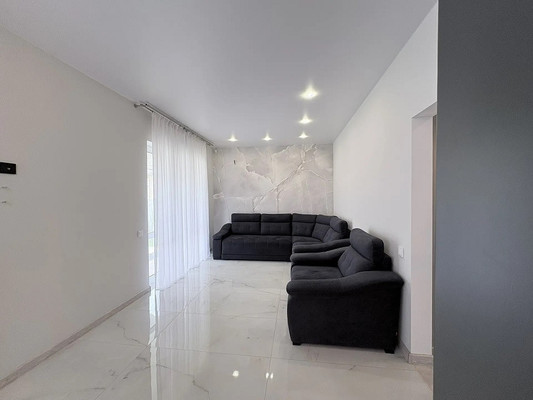 Продам дом, Есаульская ул, 129/1, Южный п, 0 км от города