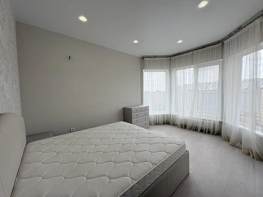 Продам дом, Есаульская ул, 129/1, Южный п, 0 км от города