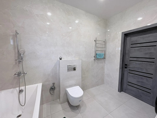 Продам дом, Есаульская ул, 129/1, Южный п, 0 км от города