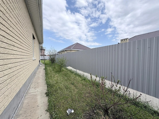 Продам дом, Есаульская ул, 129/1, Южный п, 0 км от города