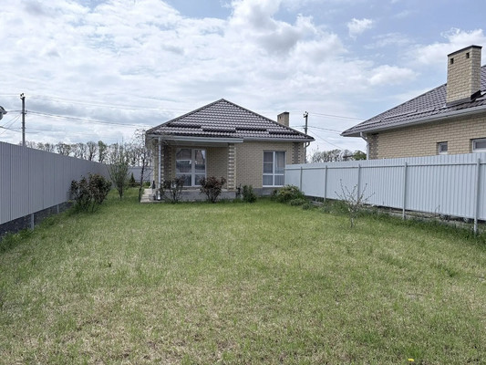 Продам дом, Есаульская ул, 129/1, Южный п, 0 км от города