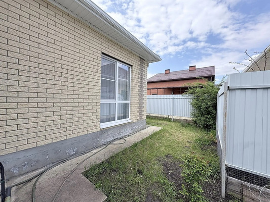 Продам дом, Есаульская ул, 129/1, Южный п, 0 км от города