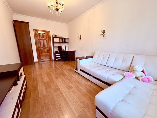 Продам однокомнатную (1-комн.) квартиру, Макаренко проезд, 3, Королев г