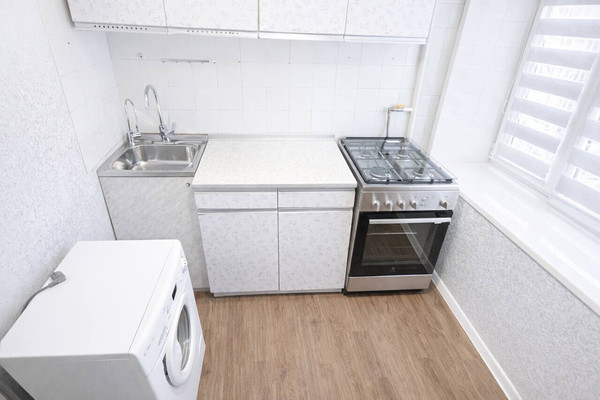 Продам трехкомнатную (3-комн.) квартиру, Дмитрия Ульянова ул, 43к1, Москва г