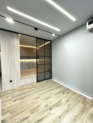 Продам однокомнатную (1-комн.) квартиру, Лермонтовская ул, 1, Москва г