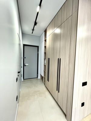 Продам однокомнатную (1-комн.) квартиру, Лермонтовская ул, 1, Москва г