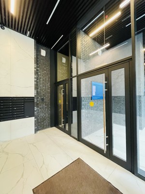 Продам однокомнатную (1-комн.) квартиру, Лермонтовская ул, 1, Москва г