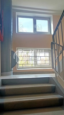 Продам трехкомнатную (3-комн.) квартиру, Азовская ул, 4, Москва г