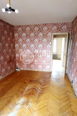 Продам трехкомнатную (3-комн.) квартиру, Азовская ул, 4, Москва г