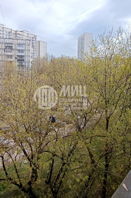 Продам трехкомнатную (3-комн.) квартиру, Азовская ул, 4, Москва г