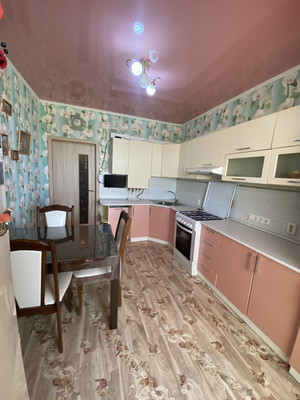 Продам однокомнатную (1-комн.) квартиру, Октябрьская ул, 8Ак1, Тихорецк г