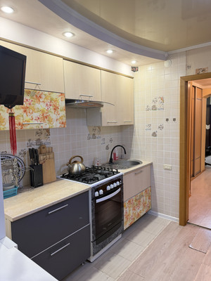 Продам двухкомнатную (2-комн.) квартиру, Дзержинского ул, 63, Тихорецк г