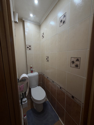 Продам двухкомнатную (2-комн.) квартиру, Дзержинского ул, 63, Тихорецк г