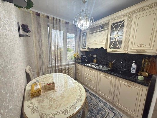 Продам трехкомнатную (3-комн.) квартиру, Нахушева ул, 89, Нальчик г