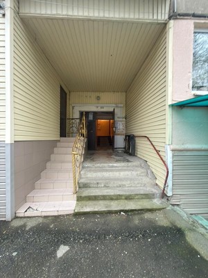 Продам трехкомнатную (3-комн.) квартиру, Нахушева ул, 89, Нальчик г