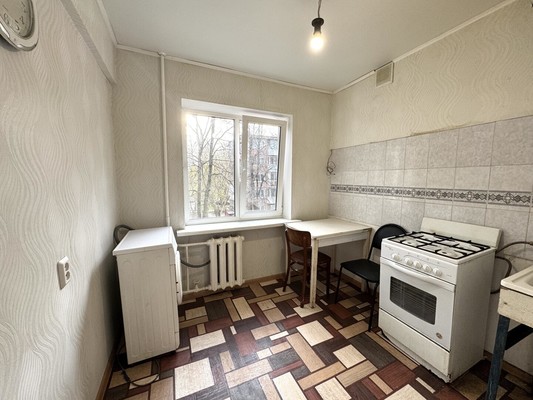 Продам двухкомнатную (2-комн.) квартиру, Костычева ул, 23, Брянск г