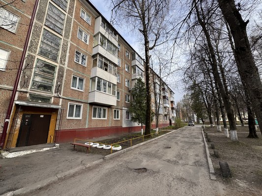 Продам двухкомнатную (2-комн.) квартиру, Костычева ул, 23, Брянск г