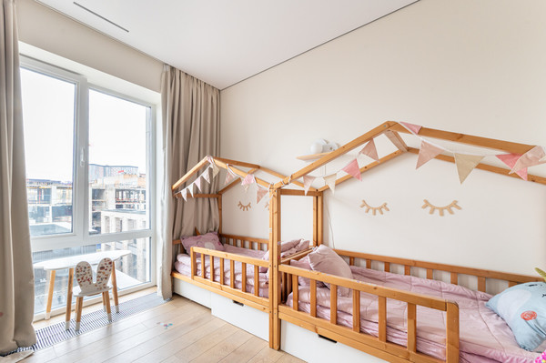 Продам трехкомнатную (3-комн.) квартиру, Лихачёва пр-кт, 10к3, Москва г