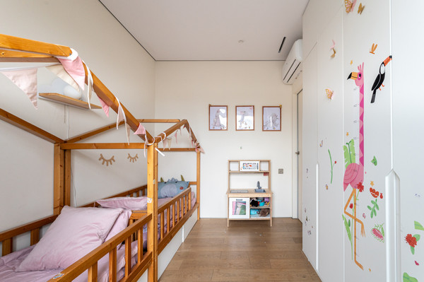 Продам трехкомнатную (3-комн.) квартиру, Лихачёва пр-кт, 10к3, Москва г