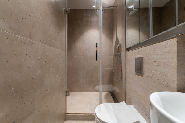 Продам трехкомнатную (3-комн.) квартиру, Лихачёва пр-кт, 10к3, Москва г