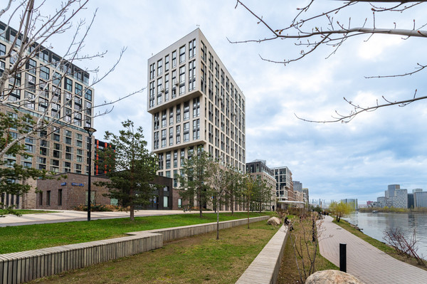 Продам трехкомнатную (3-комн.) квартиру, Лихачёва пр-кт, 10к3, Москва г