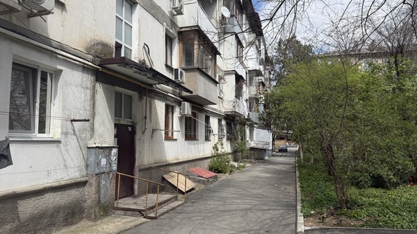 Продам однокомнатную (1-комн.) квартиру, Кирова пр-кт, 12кА, Симферополь г