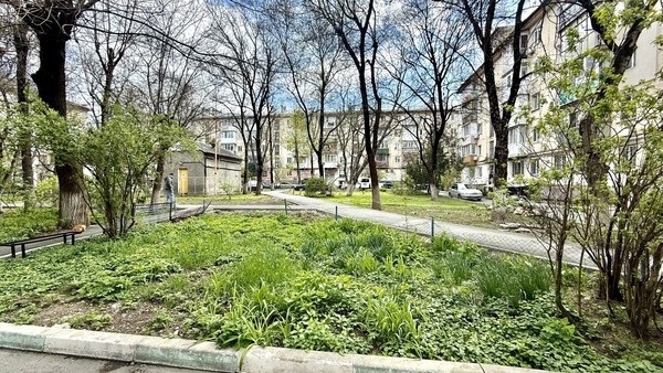 Продам однокомнатную (1-комн.) квартиру, Кирова пр-кт, 12кА, Симферополь г