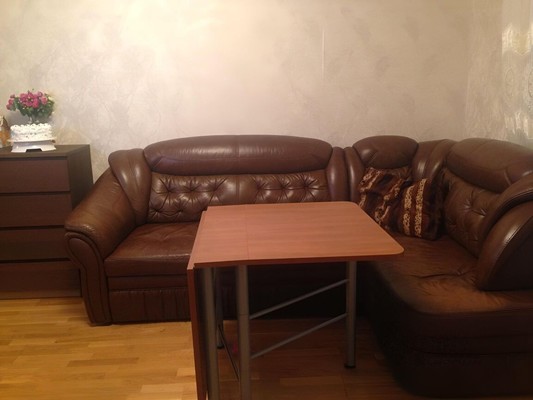 Продам трехкомнатную (3-комн.) квартиру, Ленина ул, 19, Октябрьский рп
