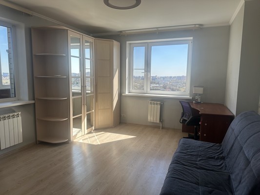 Продам двухкомнатную (2-комн.) квартиру, Октябрьский пр-кт, 23Б, Подольск г