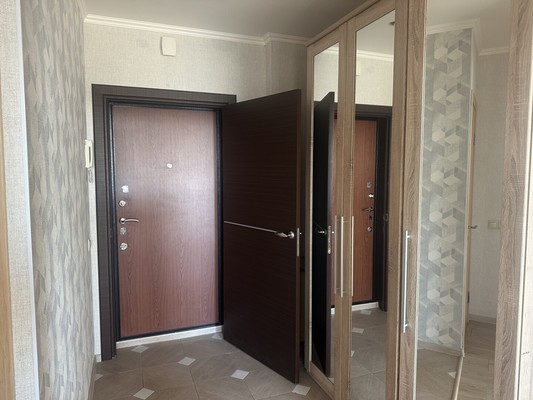 Продам двухкомнатную (2-комн.) квартиру, Октябрьский пр-кт, 23Б, Подольск г