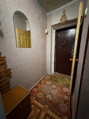 Продам двухкомнатную (2-комн.) квартиру, Нижнегорская ул, 40, Белогорск г