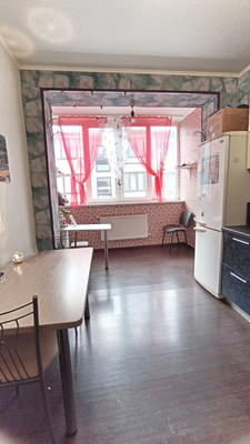 Сдам двухкомнатную (2-комн.) квартиру, им. Сергея Есенина ул, 824, Краснодар г