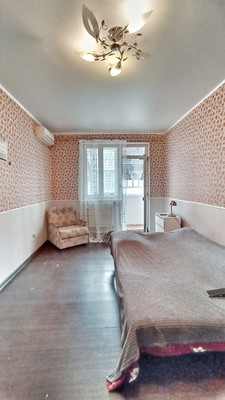 Сдам двухкомнатную (2-комн.) квартиру, им. Сергея Есенина ул, 824, Краснодар г