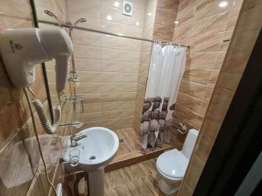 Продам гостиницу 1 618 м2, Приморский пер, 16, Витязево с