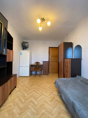 Продам комнату в 3-комн. квартире, Сиреневый б-р, 8, Санкт-Петербург г