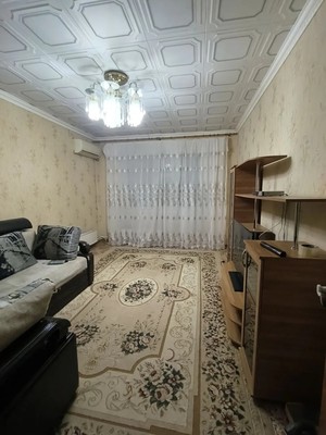 Продам трехкомнатную (3-комн.) квартиру, Великой Победы б-р, 16, Волгодонск г