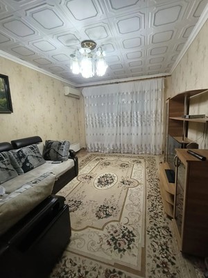 Продам трехкомнатную (3-комн.) квартиру, Великой Победы б-р, 16, Волгодонск г