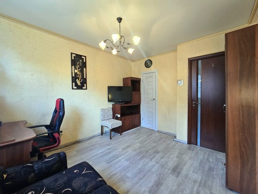 Продам двухкомнатную (2-комн.) квартиру, Народная ул, 17Е, Санкт-Петербург г