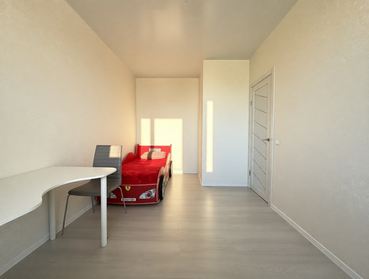 Продам однокомнатную (1-комн.) квартиру, им. Петра Метальникова ул, 26, Краснодар г