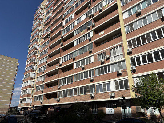 Продам однокомнатную (1-комн.) квартиру, им. Петра Метальникова ул, 26, Краснодар г