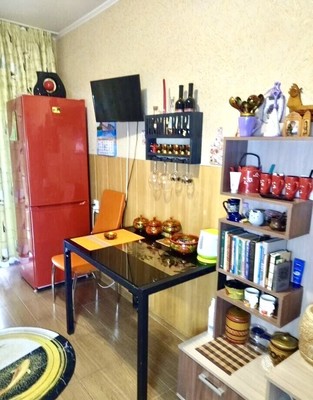 Продам однокомнатную (1-комн.) квартиру, Нагорная ул, 10, Партенит пгт