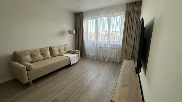 Продам двухкомнатную (2-комн.) квартиру, Короленко ул, 13, Казань г