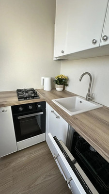 Продам двухкомнатную (2-комн.) квартиру, Короленко ул, 13, Казань г